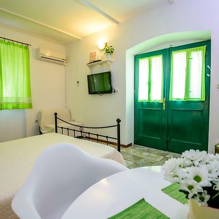 Rustica Apartments Σίμπενικ Εξωτερικό φωτογραφία